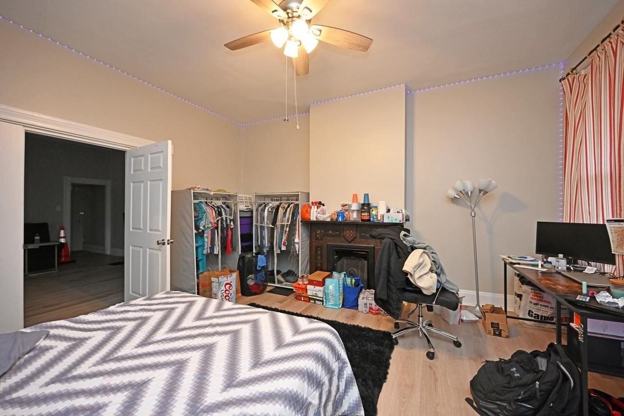 624 Riddle Road - Photo 6 of 26