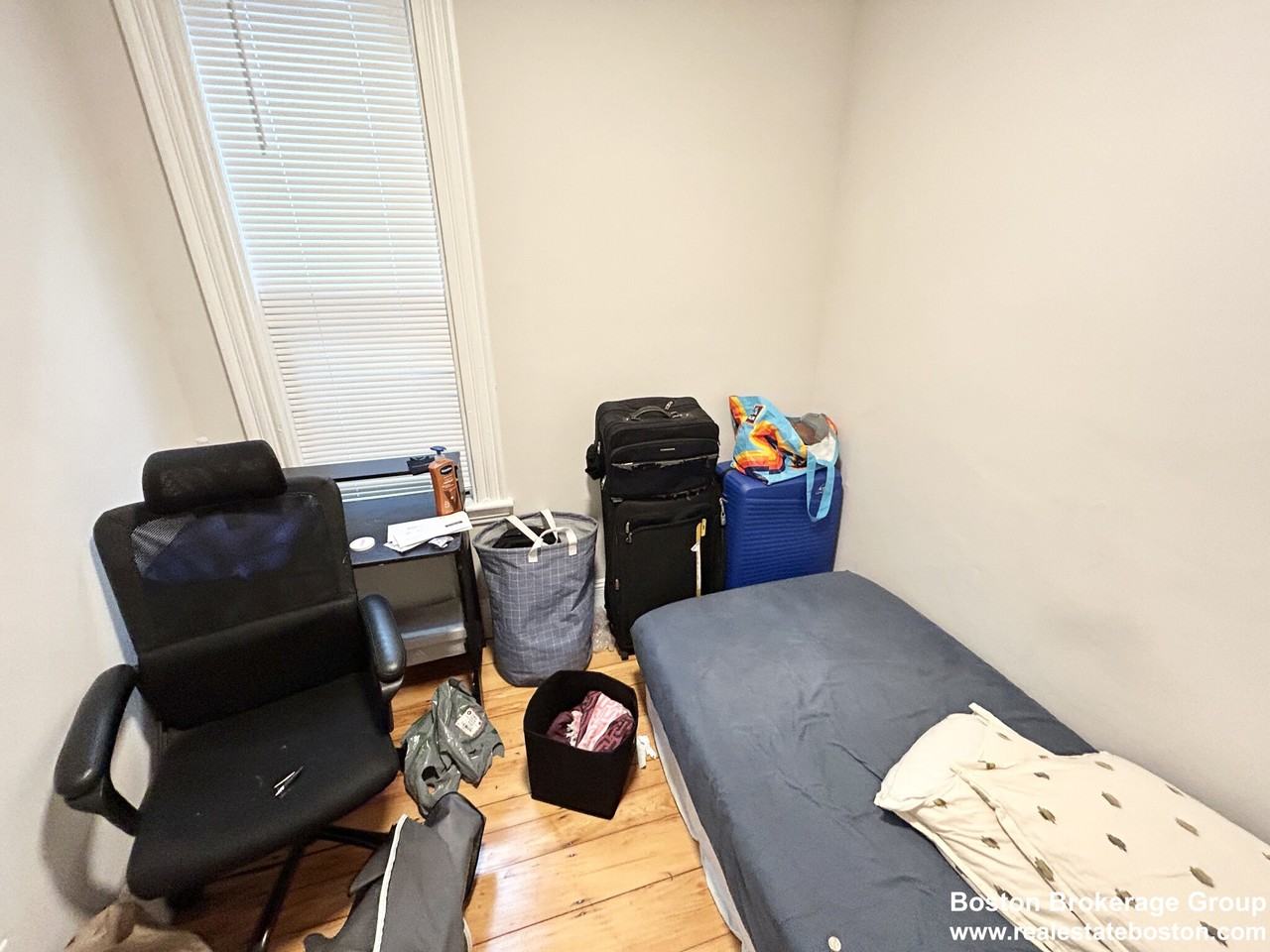 9 Mount Pleasant Ave #2 - Photo 4 of 10