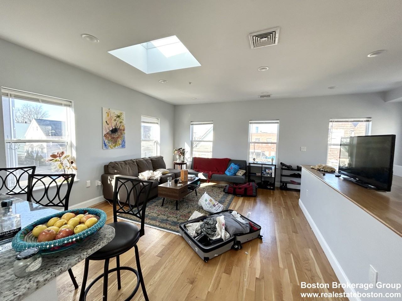 68 Burrell St #3 - Photo 3 of 8