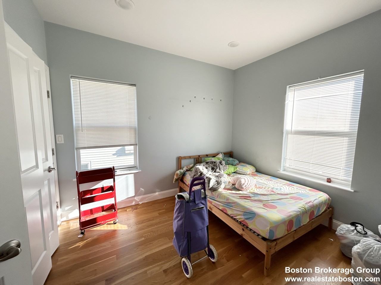 68 Burrell St #3 - Photo 6 of 8