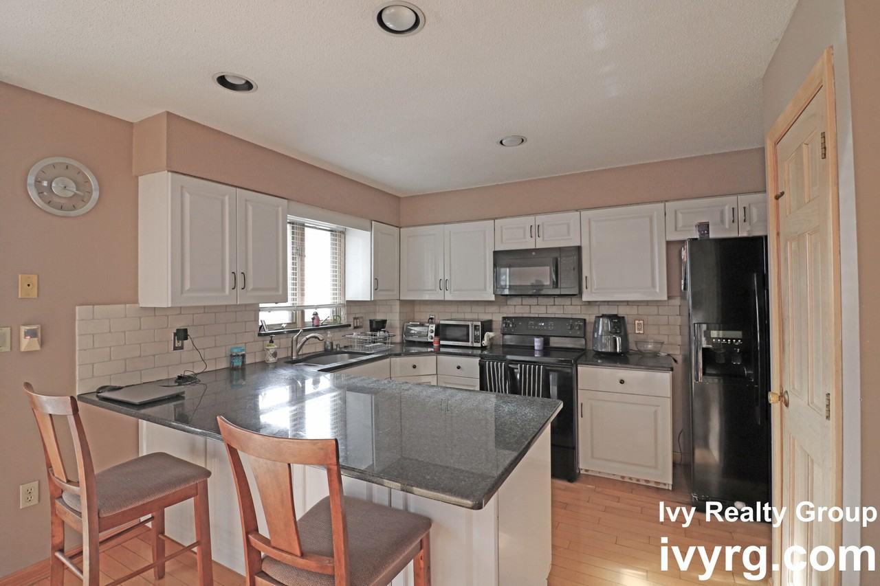 465 Fellsway E #465 - Photo 4 of 22