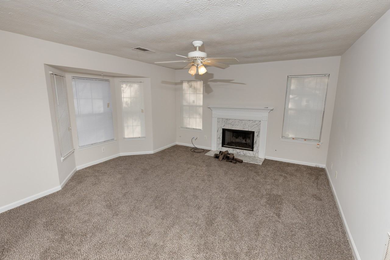 4041 Crossings Way - Photo 5 of 7
