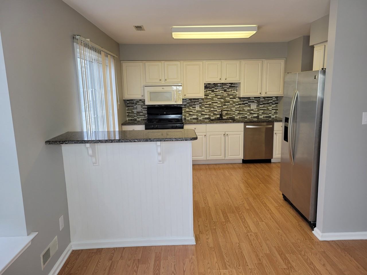 2904 Saxony Dr - Photo 6 of 31