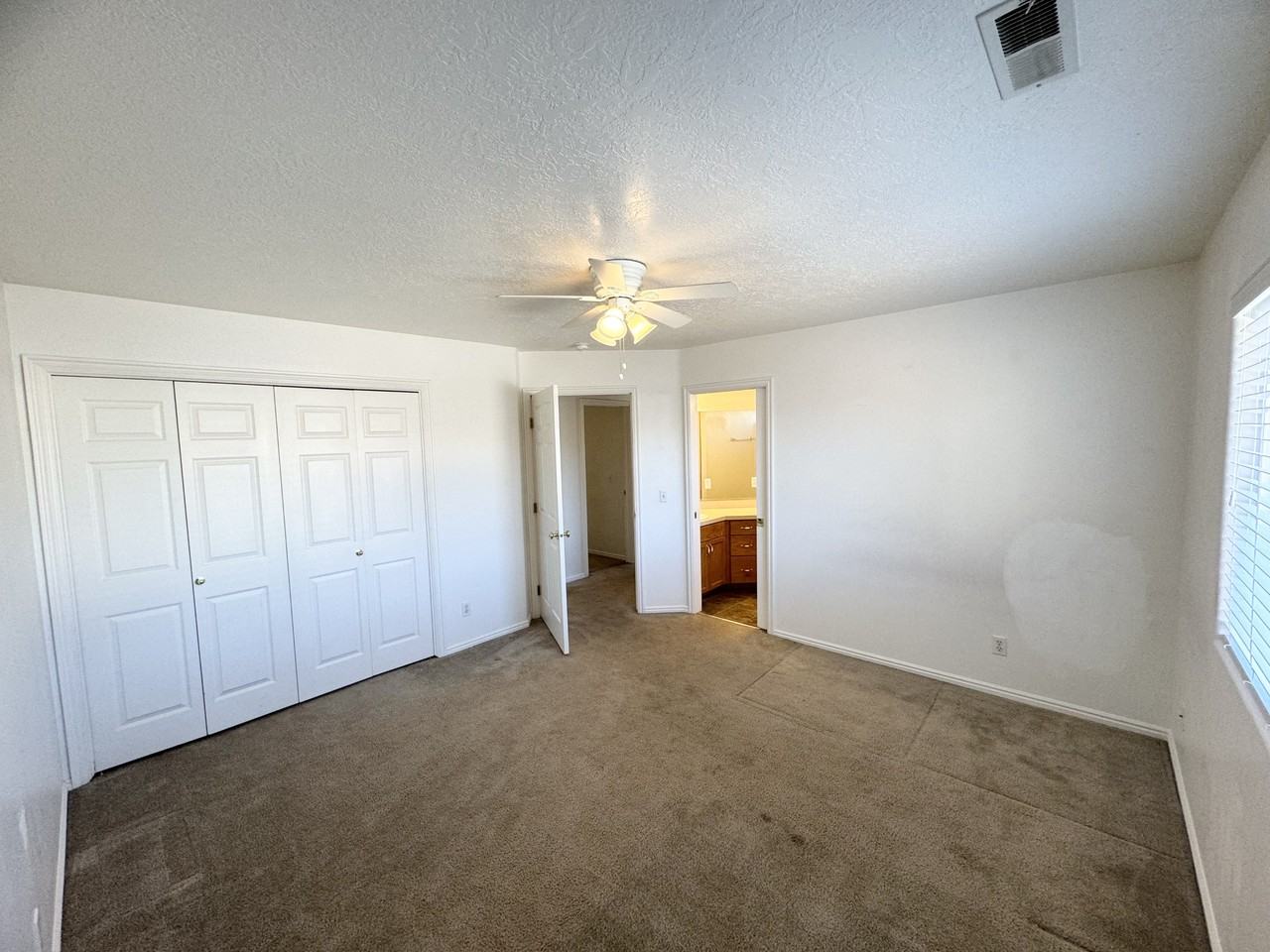 1063 S 430 E #3 - Photo 5 of 11