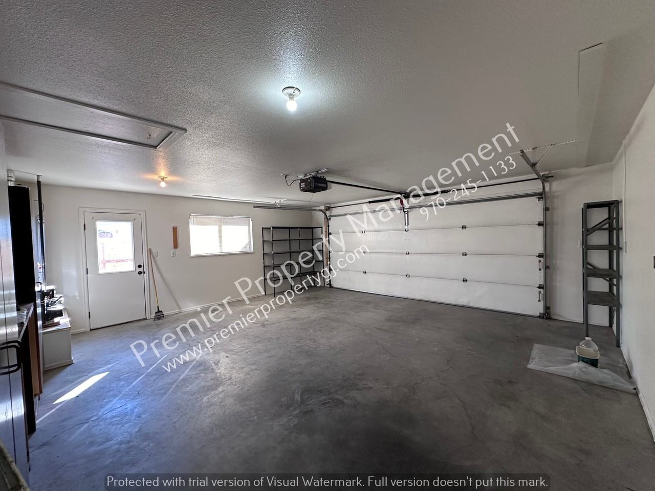 3043 1/2 Regal Ct - Photo 3 of 35