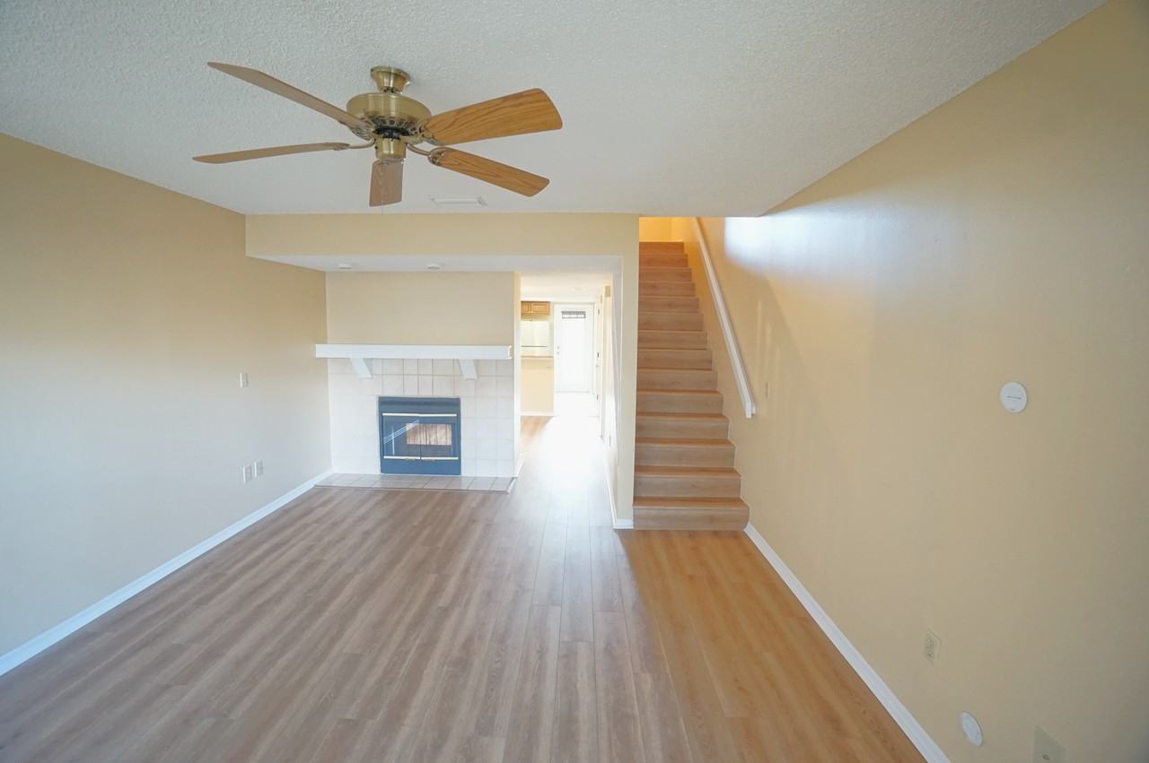 2263 Fletchers Point Cir - Photo 3 of 18