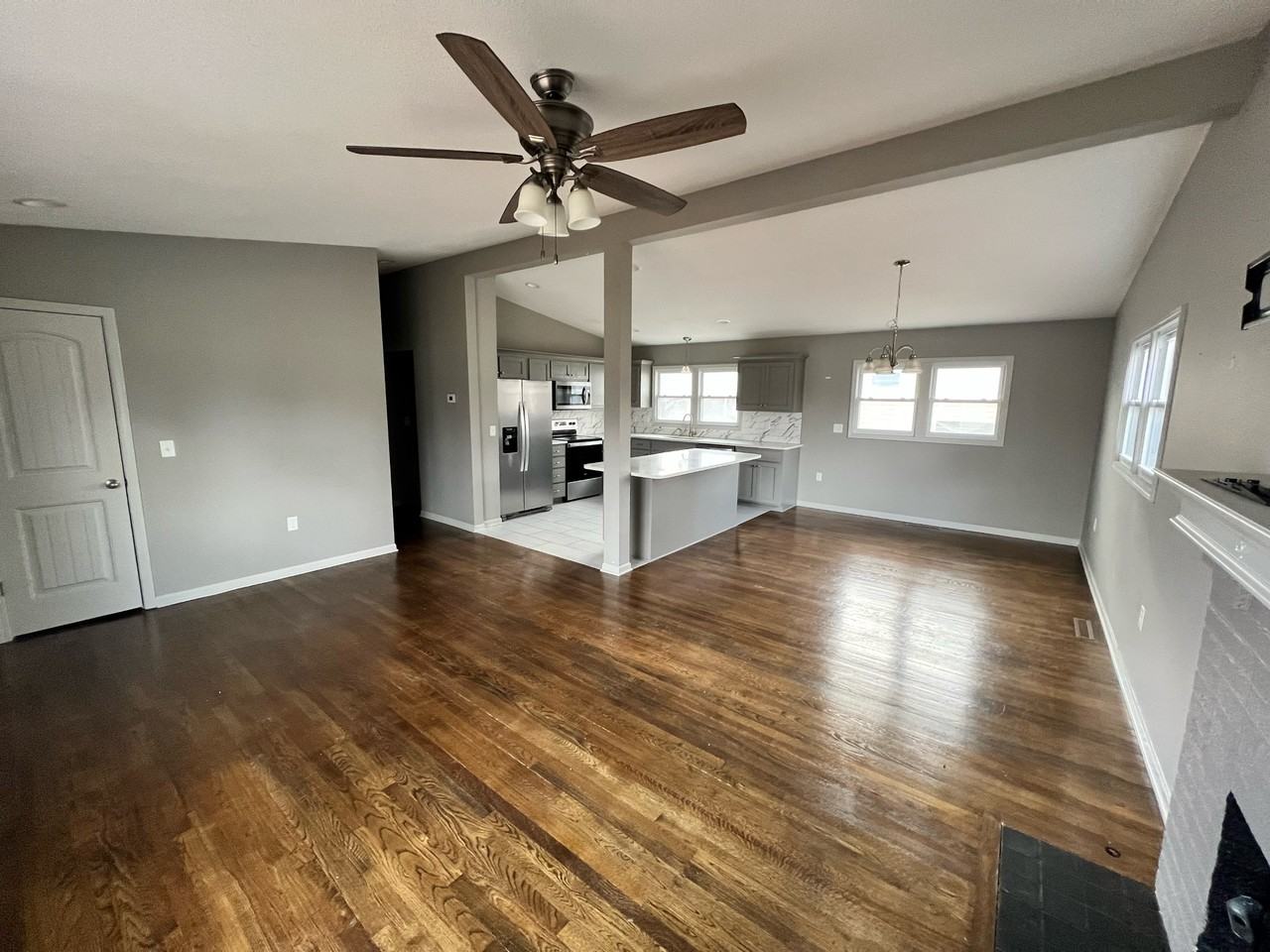 1102 Anderson St - Photo 2 of 10