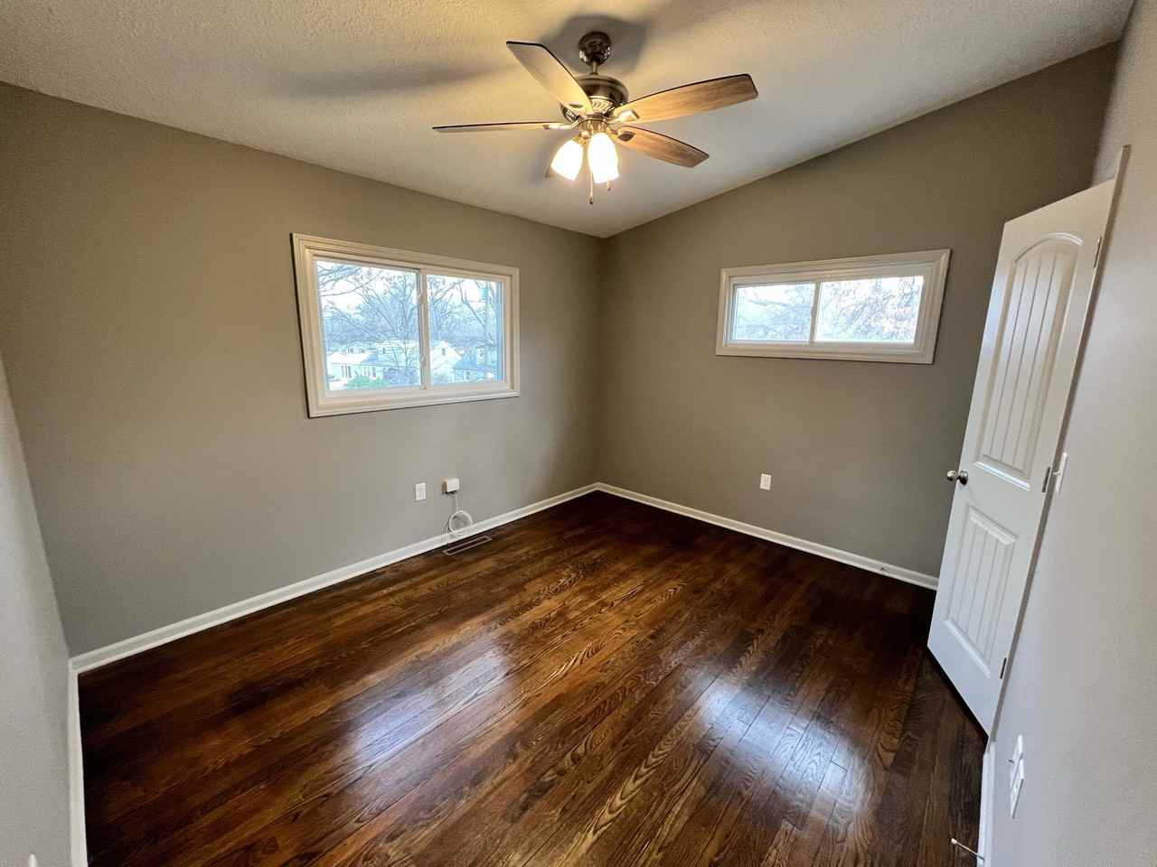 1102 Anderson St - Photo 4 of 10