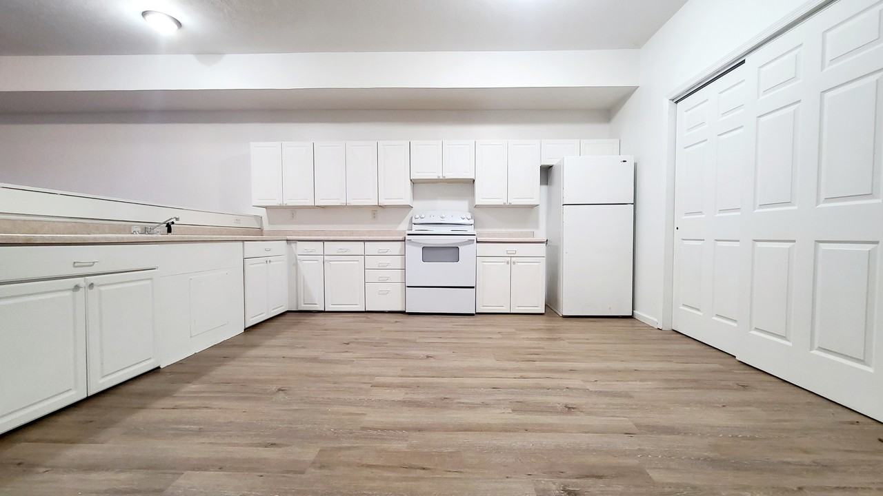 2851 Taylor Ave - Photo 3 of 6