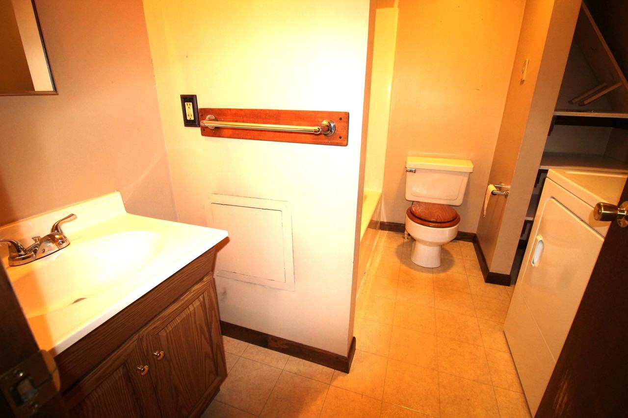 2218 Beaver Valley Pike 2nd Fl - Photo 3 of 10