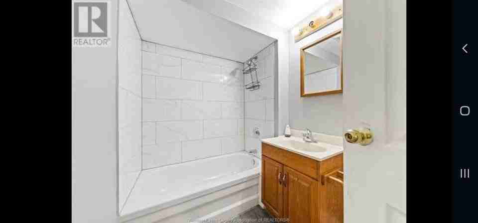 Edison St & St Antoine St - Photo 5 of 8