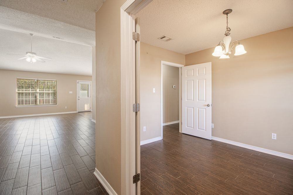 14036 Maddie Cir - Photo 2 of 19