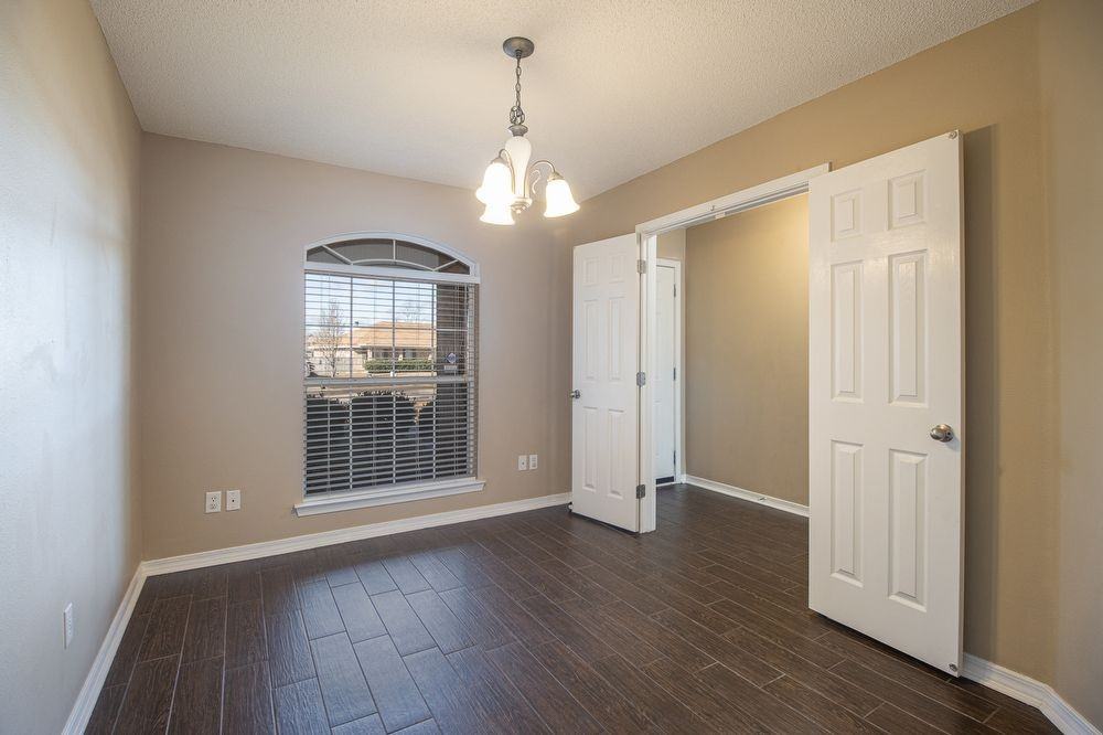 14036 Maddie Cir - Photo 3 of 19