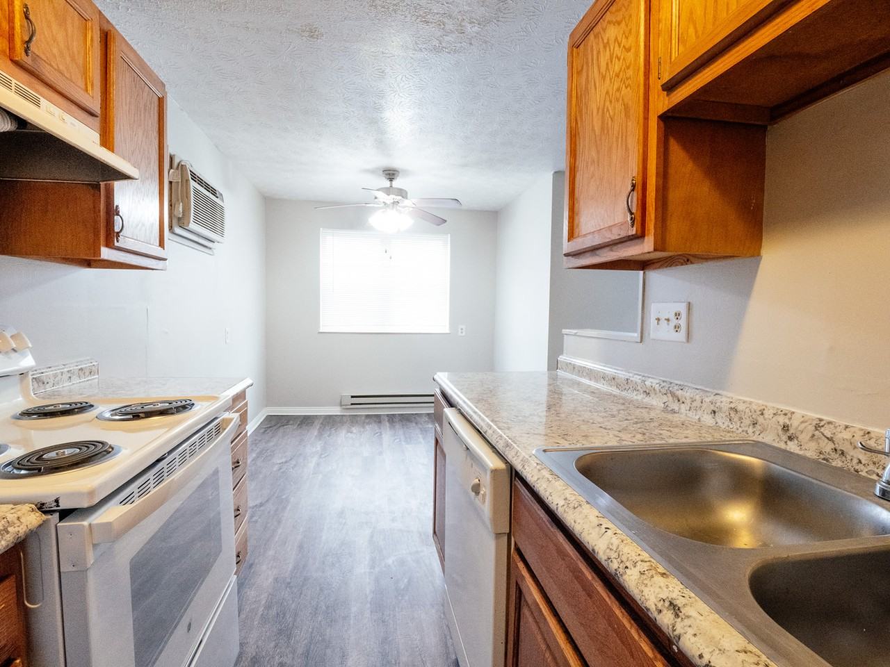 3858 Washington Ave #15