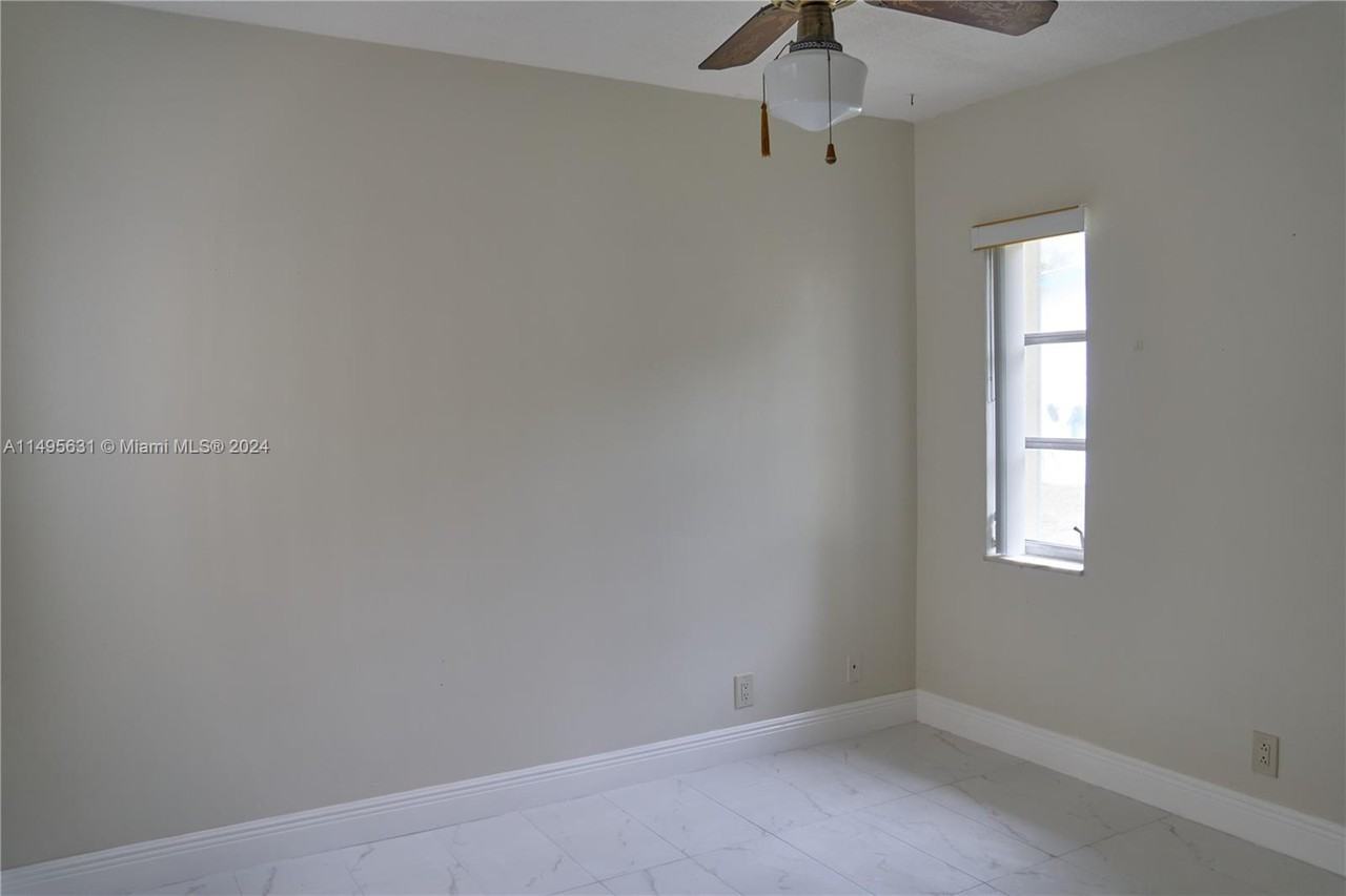 6801 Nw 84th St #NA - Photo 2 of 31