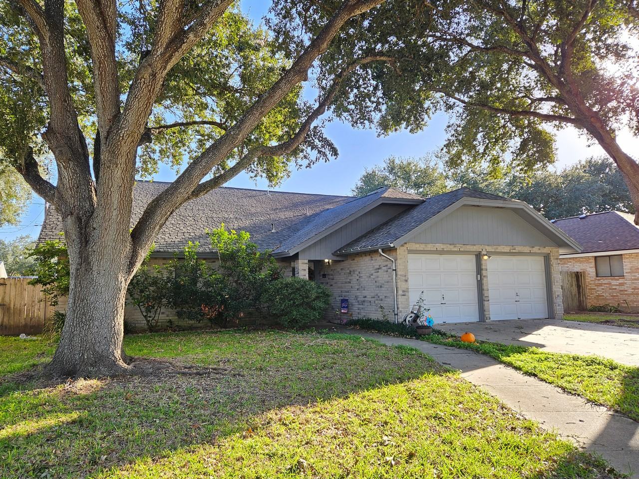 1412 Alta Vista St #NA - Photo 2 of 19