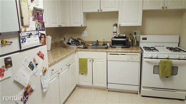 4845 W Braddock Rd - Photo 3 of 3