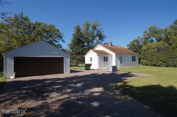 3701 Vera Cruz Ave N - Photo 2 of 8