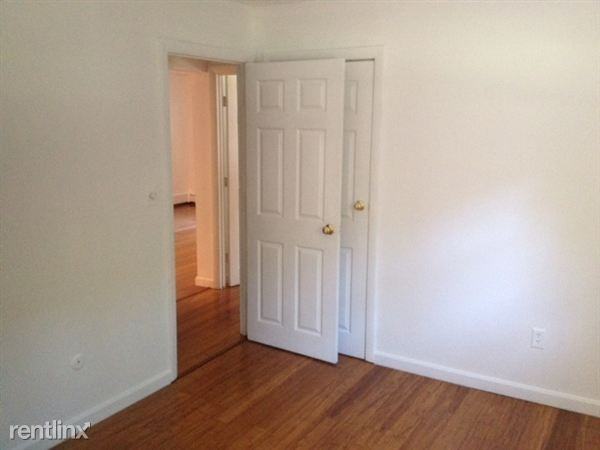 73 Walnut St - Photo 3 of 4