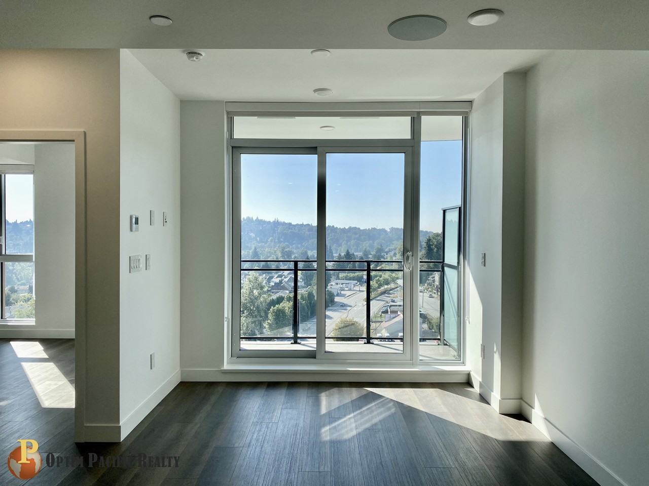 901 Lougheed Highway 15xx, Coquitlam, BC V3K 3T3 1 Bedroom Apartment