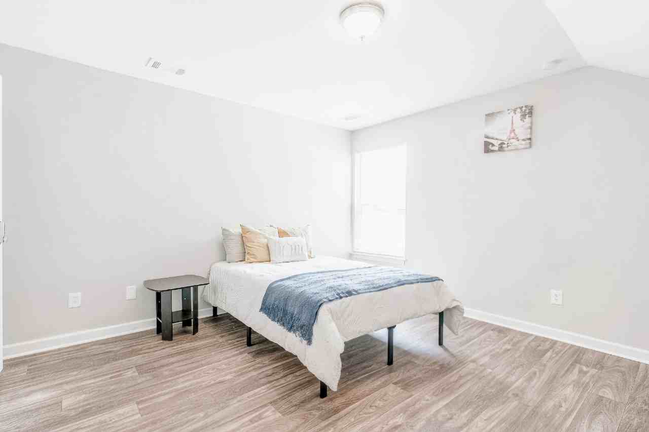 Joseph E Boone Blvd Nw - Photo 7 of 9