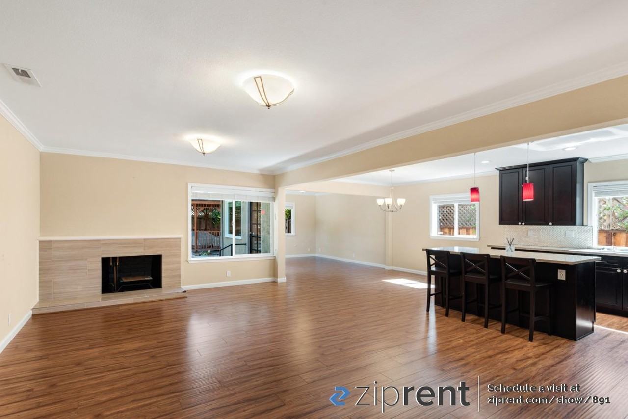 36458 Shelley Ct - Photo 3 of 19