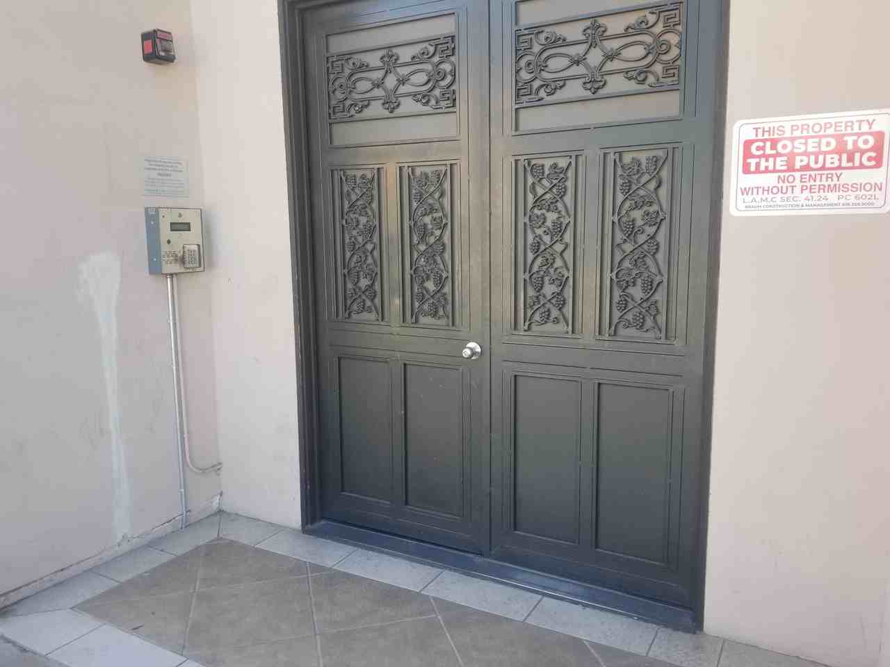 Whitsett Ave - Photo 7 of 48