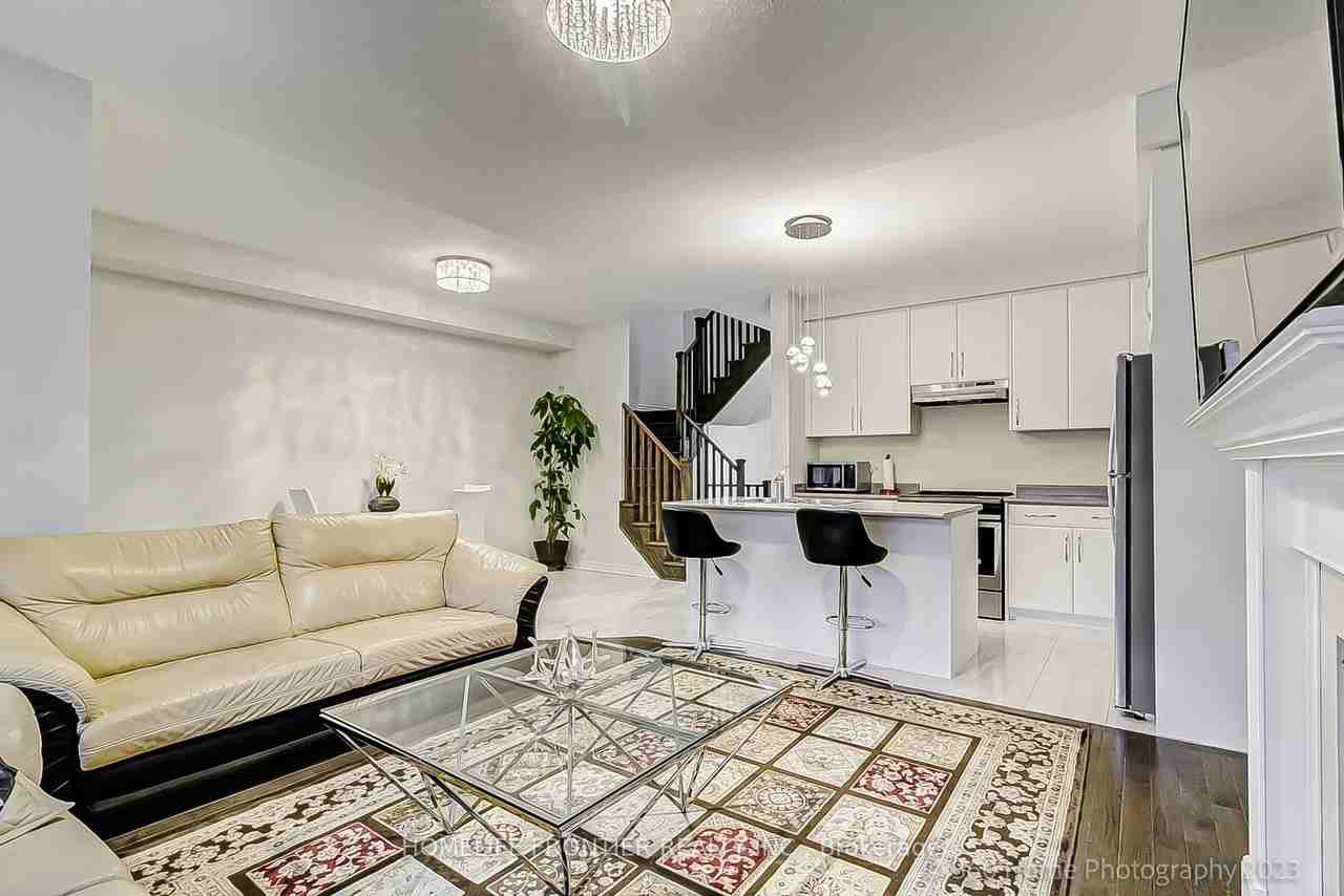 195 Beechborough Cres - Photo 3 of 16