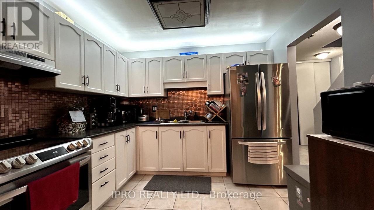 386 Highland Road West #45 - Photo 3 of 6