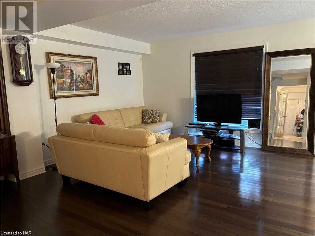 24 Flynn Court - Photo 3 of 4