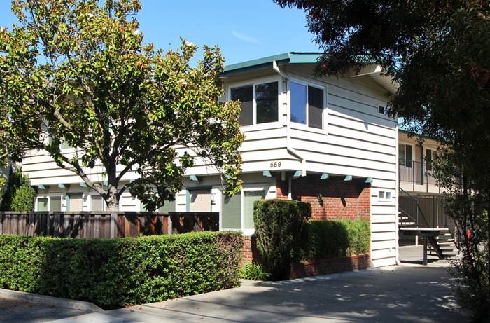 559 Matadero Ave #01