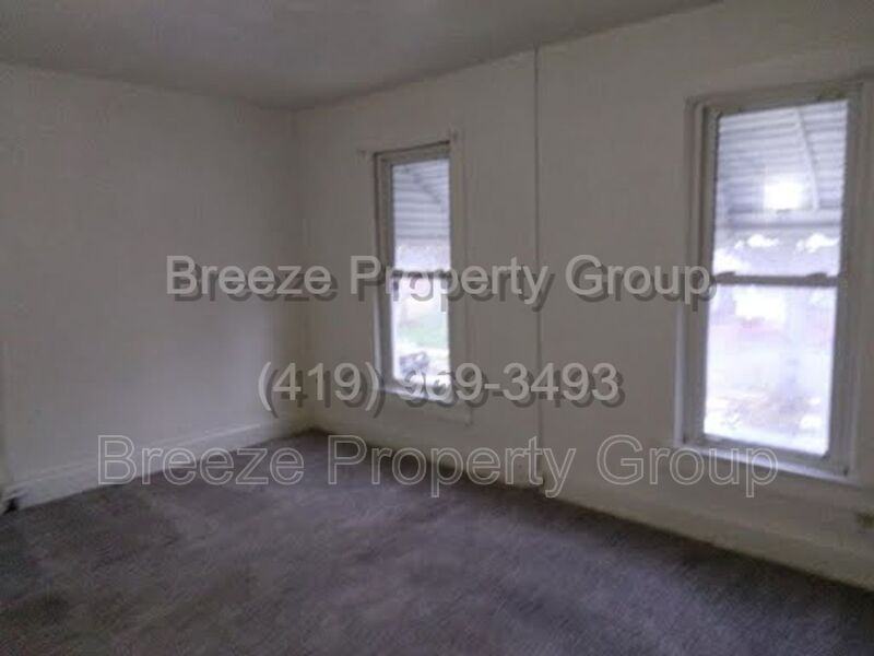 1434 N Ontario St - Photo 3 of 8