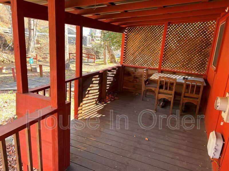 100 Crider Cir - Photo 3 of 7