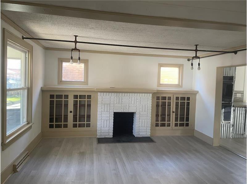 3709 Orchard St - Photo 2 of 18