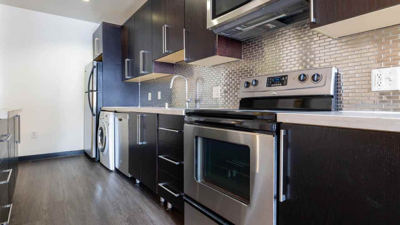 Milano Lofts - Photo 4 of 34