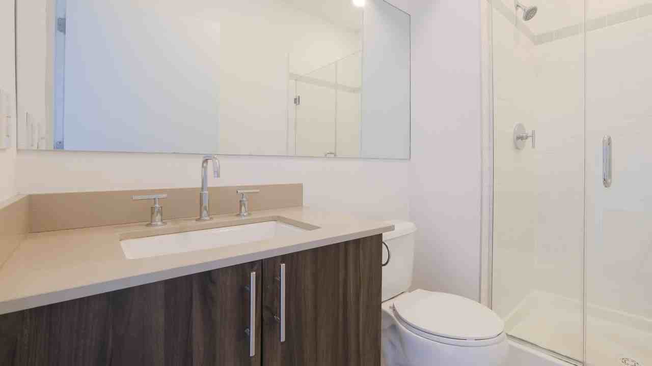 Madox - Photo 7 of 50