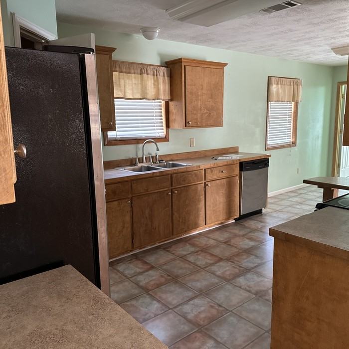 508 N Front St - Photo 2 of 10