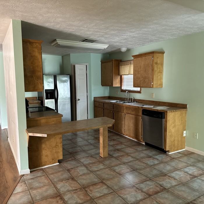 508 N Front St - Photo 3 of 10