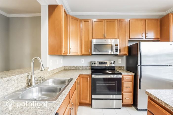 235 Buckeye Cir - Photo 2 of 19