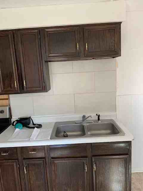 301 N Church St #B - Photo 3 of 21