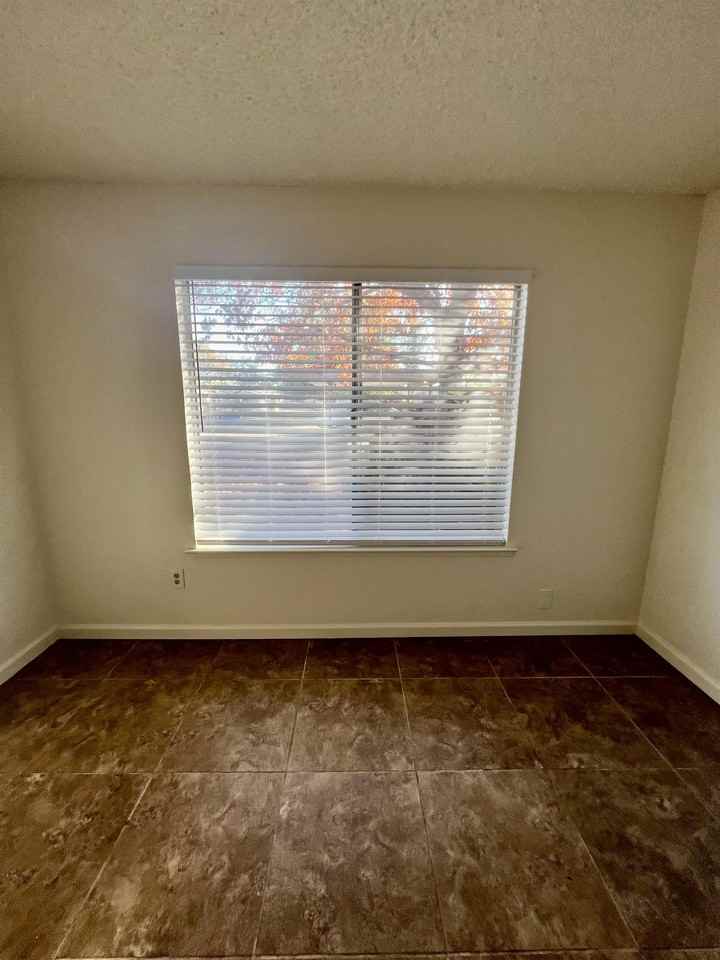 3024 W Pontiac Way #104 - Photo 5 of 13