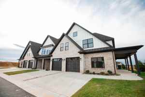 featured image of 1032 S Westyn Loop #1032