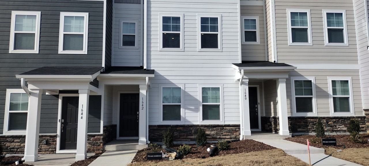 1642 Kipp Ln - Photo 2 of 41