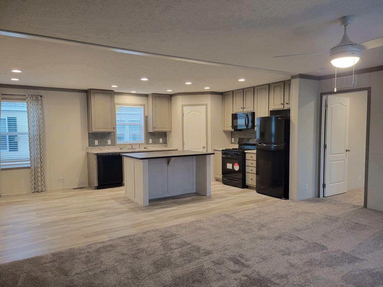 9068 Windward Dr #197