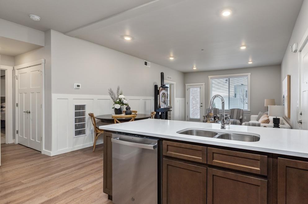 1135 Latitude Cir