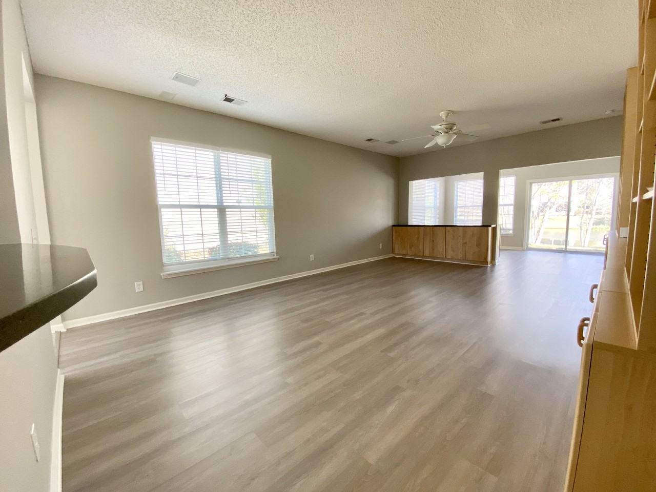 565 Colonel Thomas Heyward Rd - Photo 6 of 19