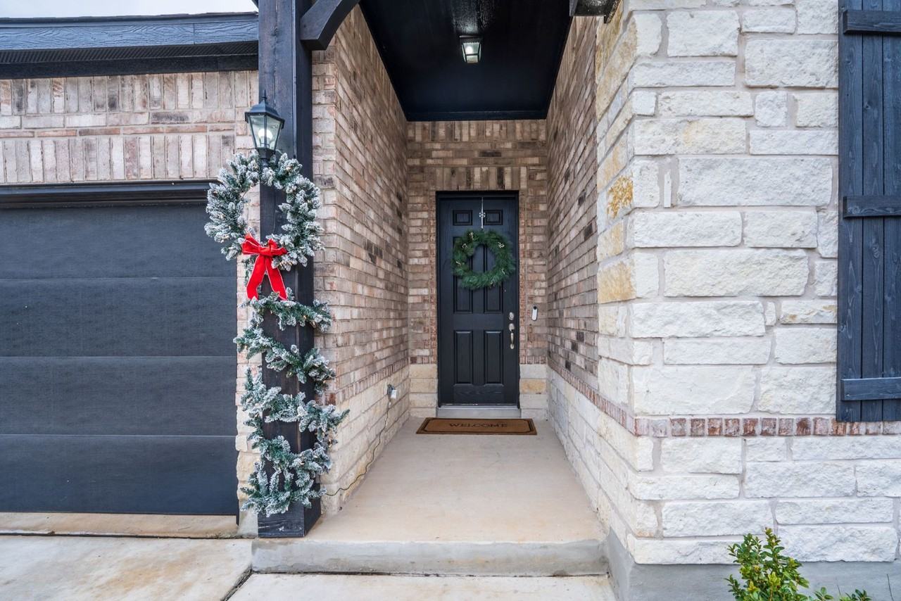127 Wickersham - Photo 3 of 17