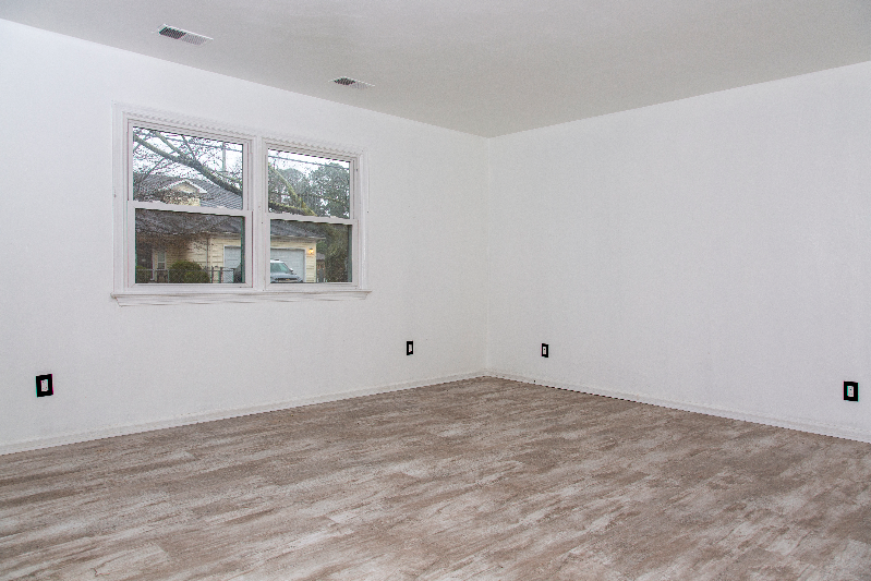 3744 Cape Henry Ave - Photo 3 of 19