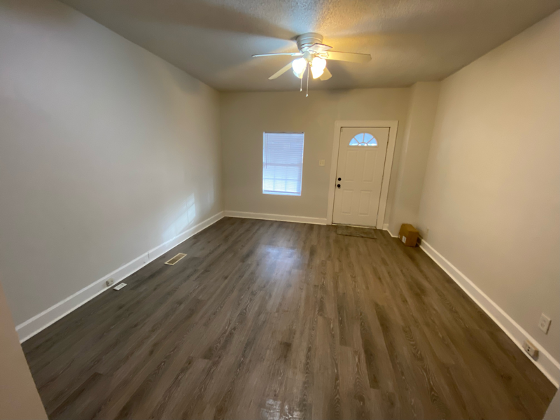 2822 N Park Ave - Photo 3 of 11