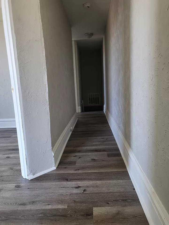 1422 S Cardinal Ave #1 - Photo 3 of 8